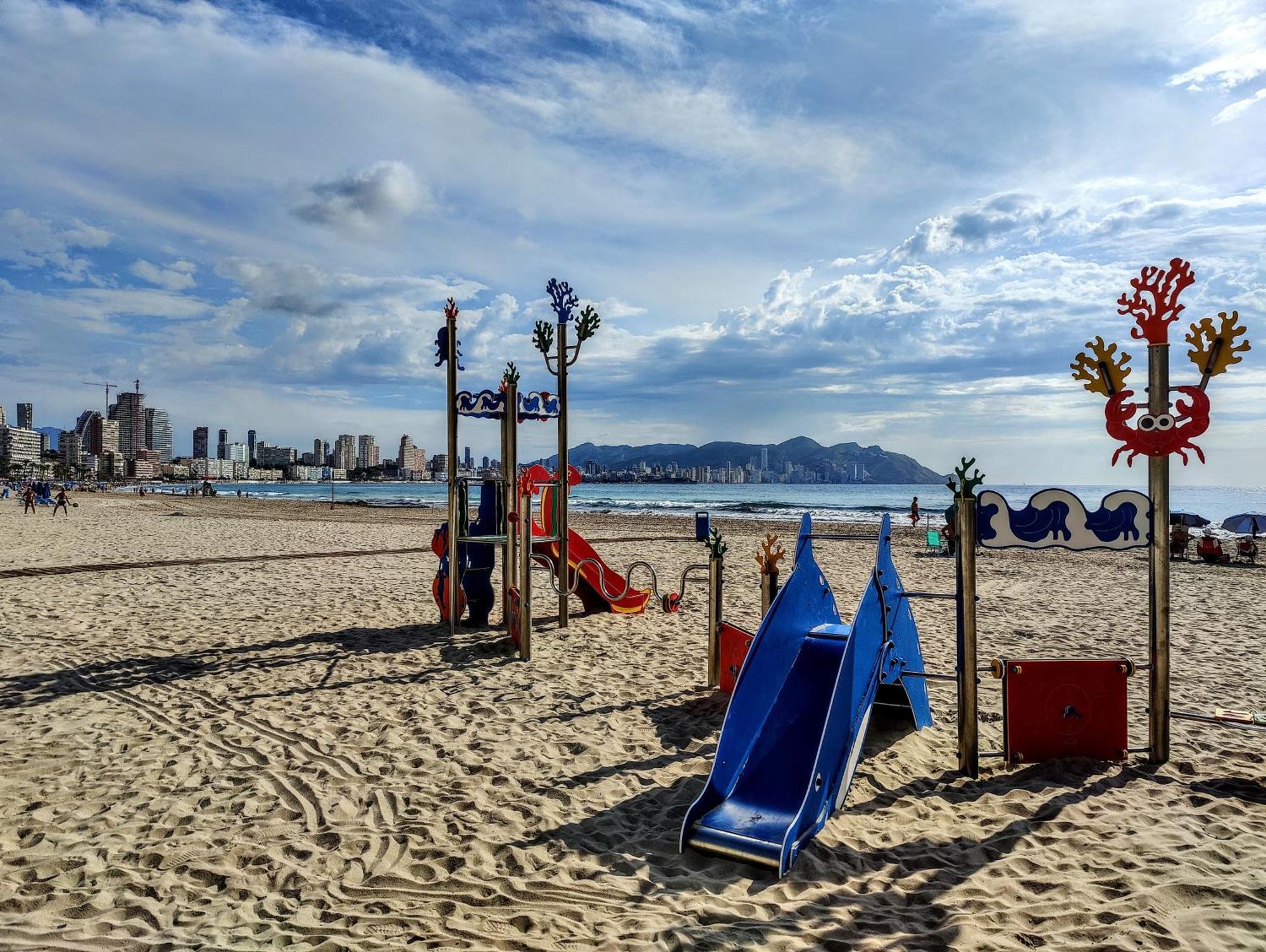Coblanca Blue Sky Apartment Benidorm Luaran gambar