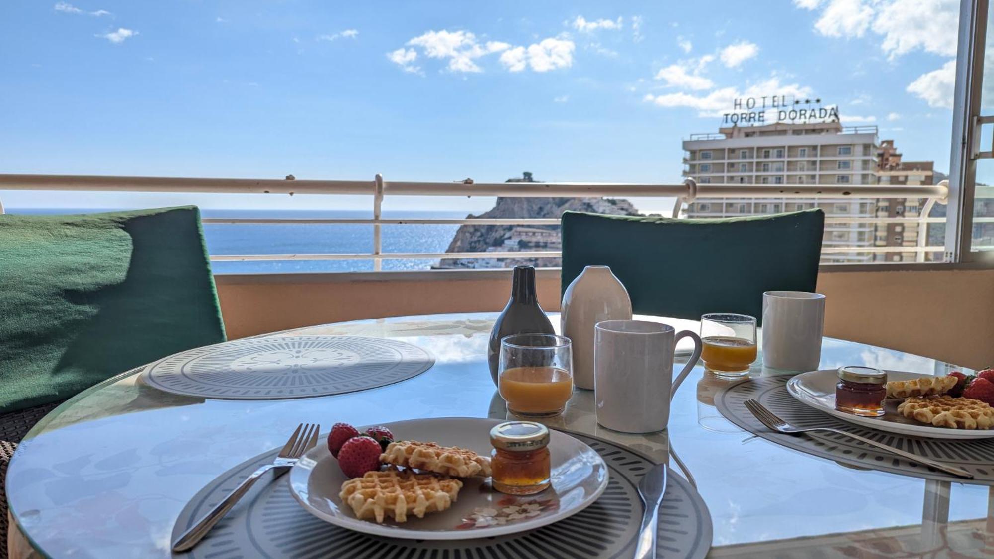 Coblanca Blue Sky Apartment Benidorm Luaran gambar
